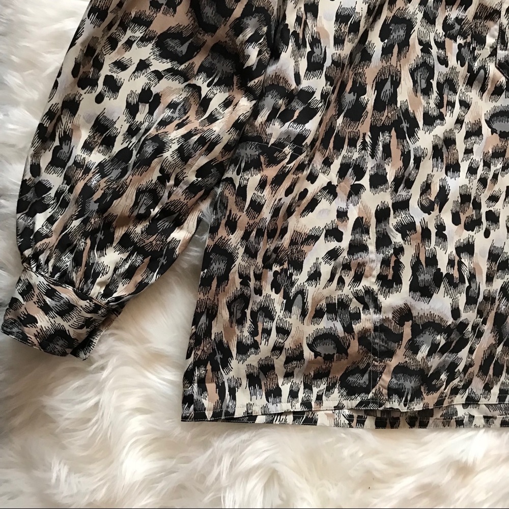 ⭕️SOLD⭕️ Authentic Chloe Leopard Print Blouse - Picture 5 of 8